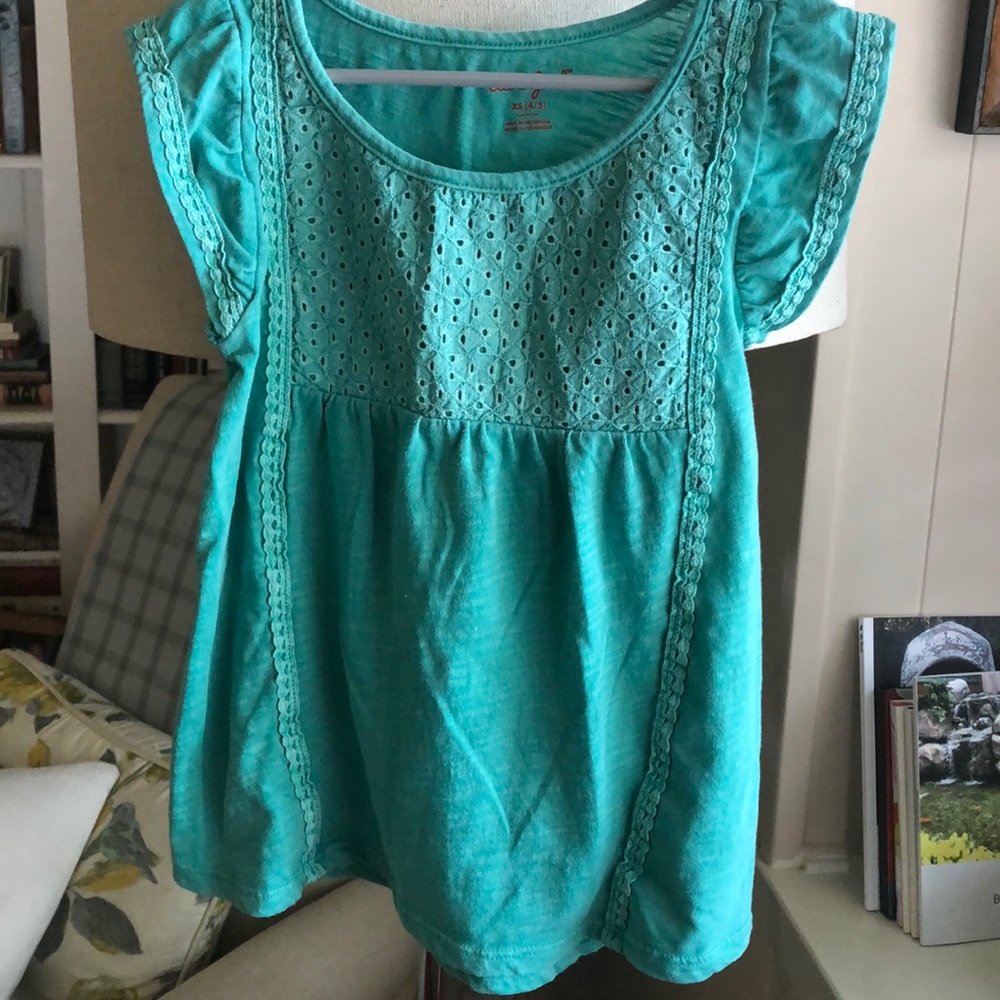 Cat & Jack Girls shirt
